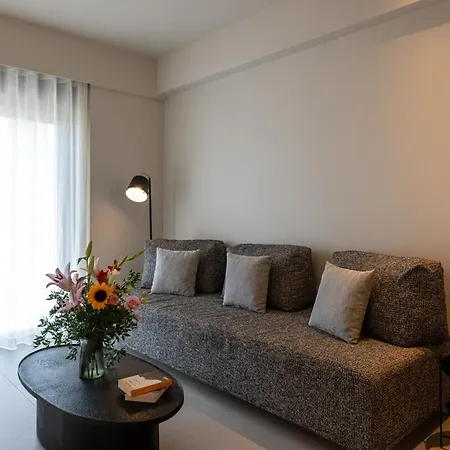 Riverside Loft *